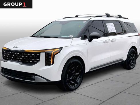 Used 2026 Kia Carnival SX w/ SX Dark Edition Package image 1