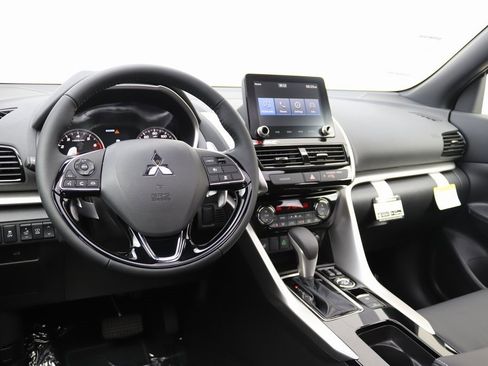 New 2026 Mitsubishi Eclipse Cross SEL image 3