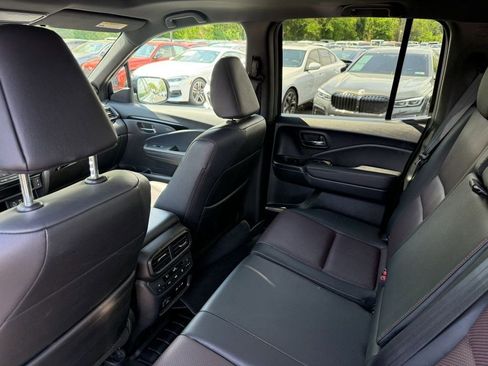 Used 2025 Honda Ridgeline Black Edition image 28