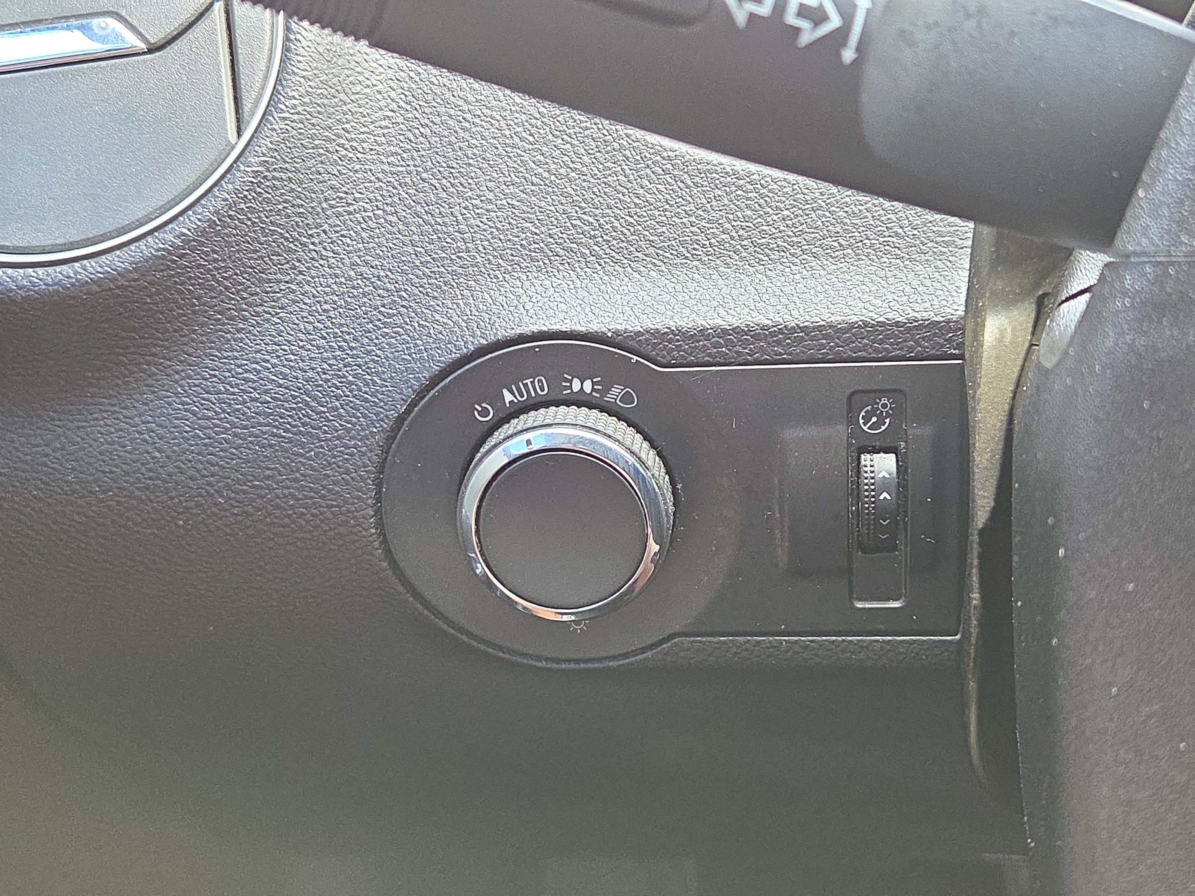 Used 2013 Chevrolet Camaro LS RWD image 20