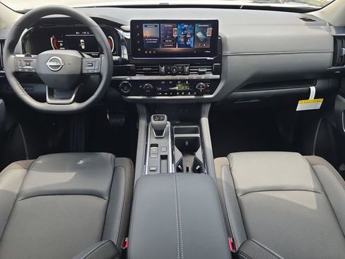 New 2026 Nissan Pathfinder SL FWD image 13