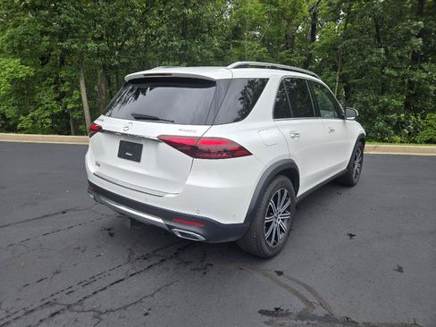 Used 2024 Mercedes-Benz GLE 450 4MATIC image 3