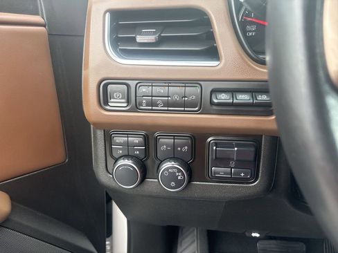 Certified 2021 Chevrolet Tahoe High Country w/ Premium Package AWD/4WD image 17
