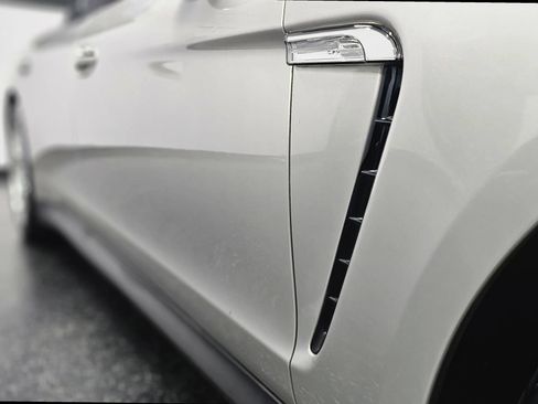 Used 2013 Porsche Panamera GTS AWD/4WD image 31
