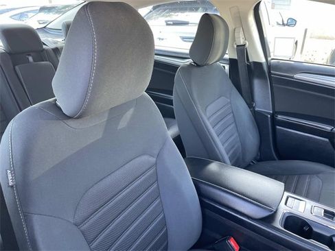 Certified 2020 Ford Fusion SE image 36