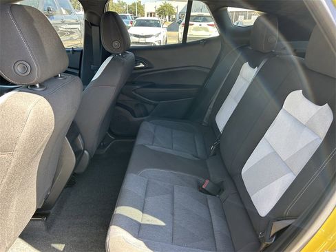 Used 2025 Chevrolet Trax RS w/ Driver Confidence Package image 13