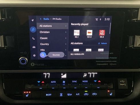 Used 2024 Toyota Tundra SR5 w/ SR5 Premium Package image 18