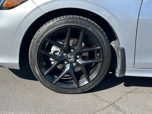 Used 2025 Honda Civic Sport image 6