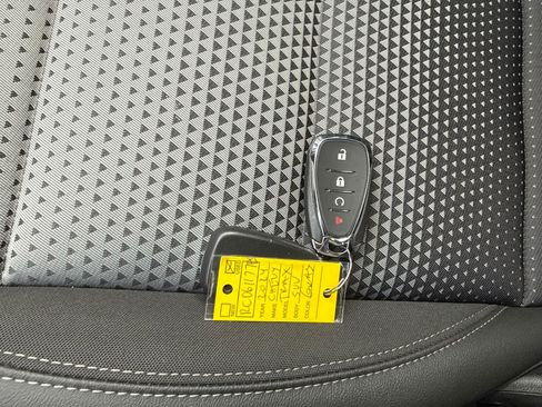 Used 2024 Chevrolet Trax LT w/ Driver Confidence Package FWD image 20