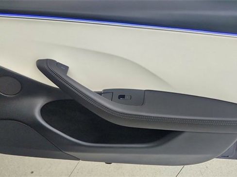 Used 2025 Tesla Model 3 Performance image 24