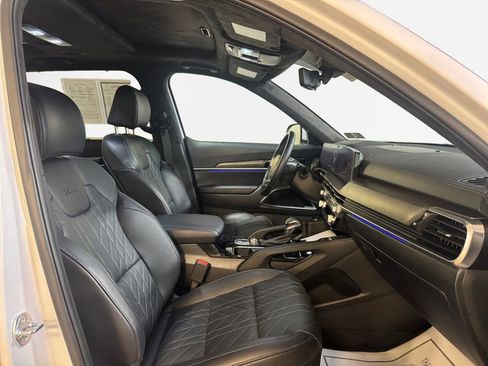 Used 2025 Kia Telluride SX Prestige X-Line image 26