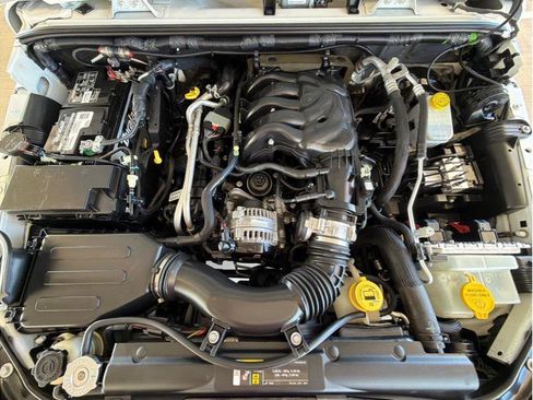 Used 2017 Jeep Wrangler Sport image 23