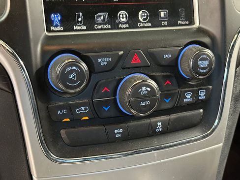 Used 2015 Jeep Grand Cherokee Altitude AWD/4WD image 21