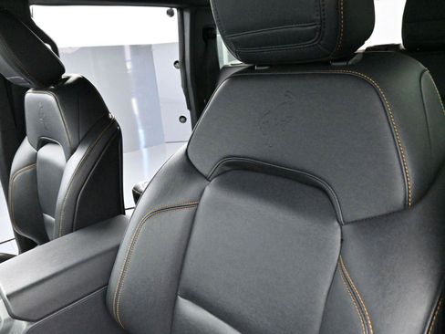 Used 2023 Ford Bronco Badlands image 14