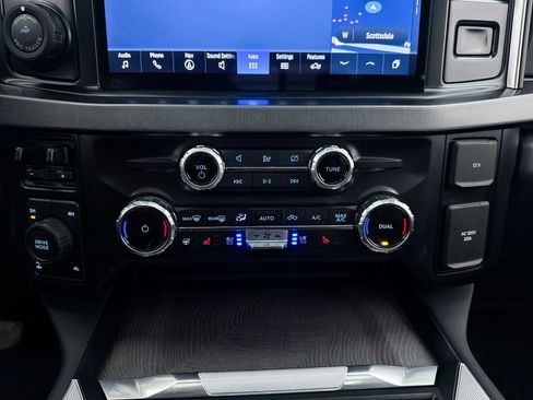 Used 2024 Ford F350 Platinum AWD/4WD image 27