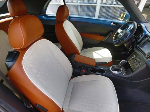Used 2017 Volkswagen Beetle 1.8T SE FWD image 13
