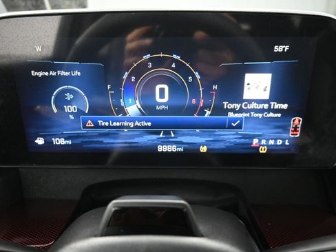 Used 2024 Chevrolet Traverse RS FWD image 14