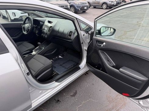 Used 2016 Kia Forte LX w/ LX Popular Plus Package FWD image 8