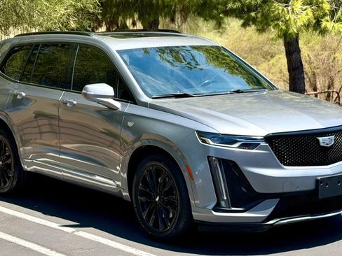 Used 2021 Cadillac XT6 Sport AWD/4WD image 1