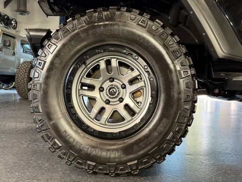 Used 2022 Jeep Wrangler Unlimited Sport image 33