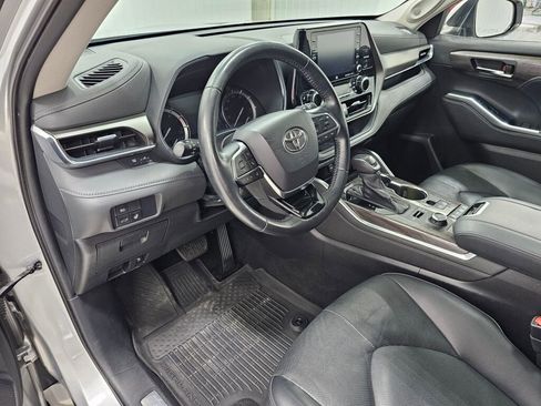 Used 2021 Toyota Highlander Limited image 33