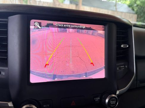 Used 2019 RAM 1500 Big Horn RWD image 16