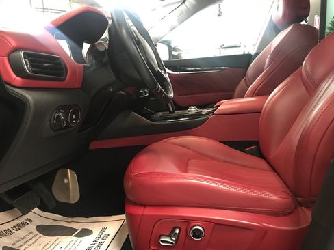 Used 2022 Maserati Levante GT image 7