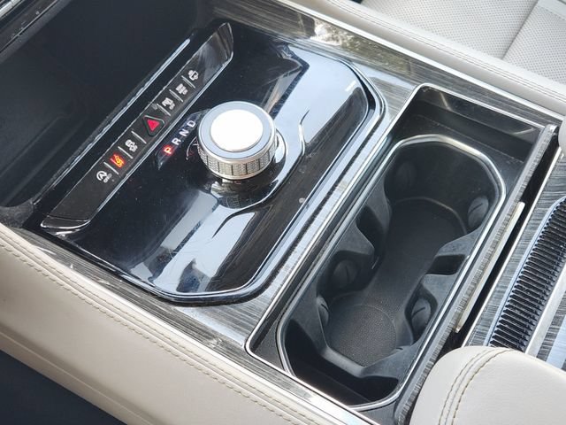 Used 2022 Jeep Wagoneer Series III w/ Flexible Seating Group RWD image 20