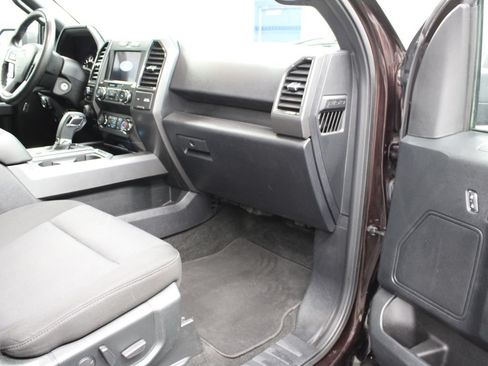 Used 2020 Ford F150 XLT w/ Equipment Group 302A Luxury AWD/4WD image 33