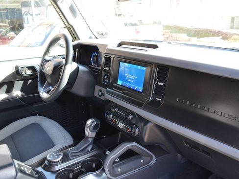 Used 2022 Ford Bronco Big Bend w/ Sasquatch Package image 24