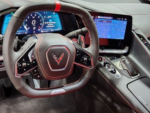 Used 2025 Chevrolet Corvette Z06 image 45