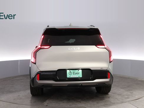 Used 2024 Kia EV9 GT-Line image 15