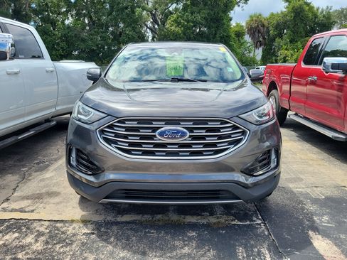 Used 2019 Ford Edge SEL w/ Equipment Group 201A FWD image 2
