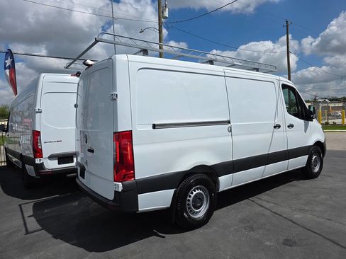 Used 2019 Mercedes-Benz Sprinter 144 w/ Driver Convenience Package image 6