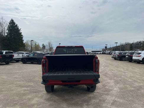 Used 2024 GMC Sierra 3500 AT4 w/ AT4 Preferred Package AWD/4WD image 10