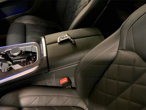 Used 2023 BMW X5 sDrive40i w/ Luxury Seating Package image 12