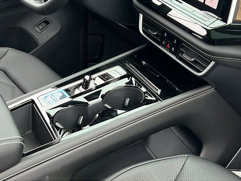 New 2026 Volkswagen Atlas SE image 12