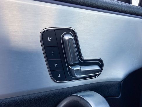 Used 2025 Mercedes-Benz CLA 250 4MATIC image 19