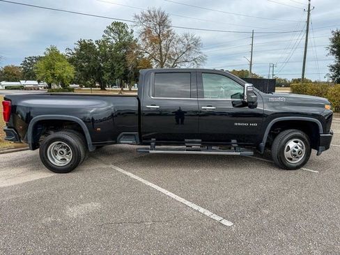 Used 2020 Chevrolet Silverado 3500 High Country w/ LPO, Hitch Package image 2