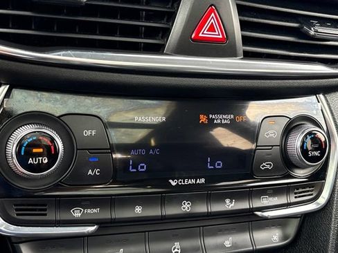 Used 2020 Hyundai Santa Fe Limited w/ Cargo Package AWD/4WD image 18