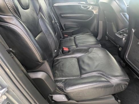 Used 2018 Volvo XC90 T6 Momentum w/ Convenience Package image 21