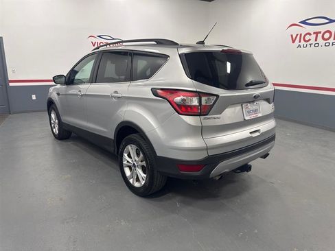 Used 2018 Ford Escape SE AWD/4WD image 4