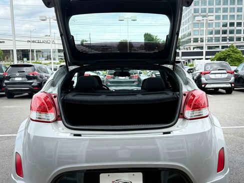 Used 2013 Hyundai Veloster RE:MIX Edition FWD image 36