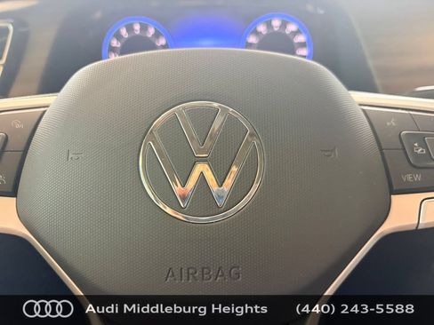 Used 2024 Volkswagen Atlas SEL Premium R-Line AWD/4WD image 17