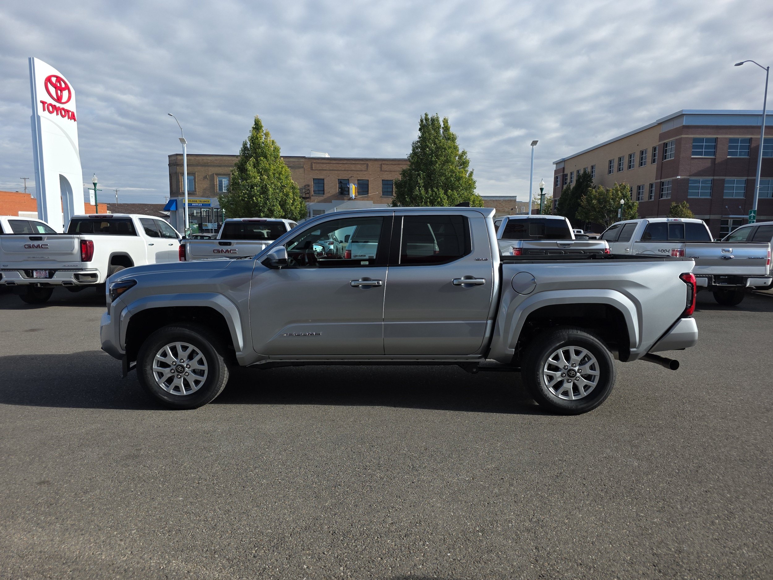 Used 2026 Toyota Tacoma 4x4 Double Cab image 5