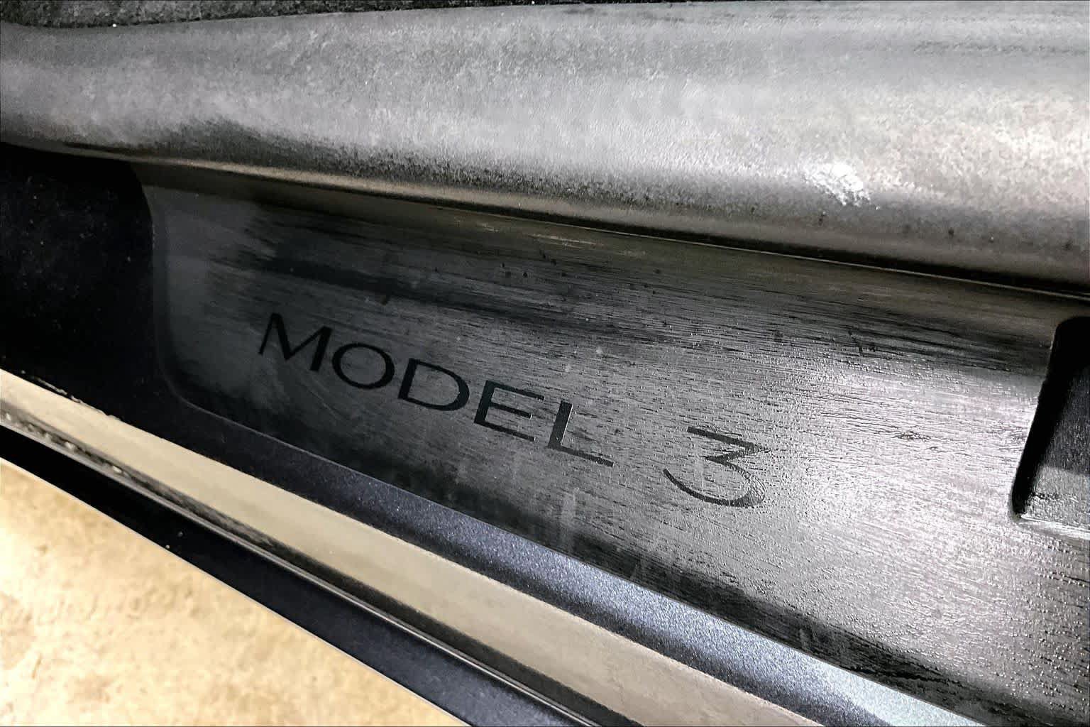 Used 2024 Tesla Model 3 Standard Range RWD image 9
