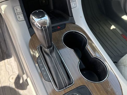 Used 2018 GMC Acadia SLE w/ LPO, Floor Liner Package image 18