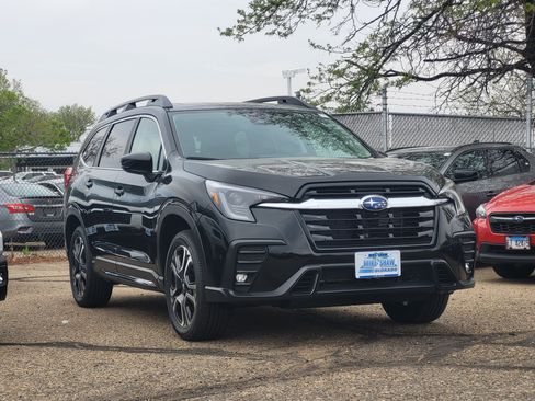 New 2026 Subaru Ascent Limited AWD/4WD image 3