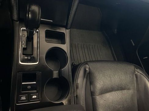 Used 2018 Subaru Outback 2.5i Limited AWD/4WD image 24