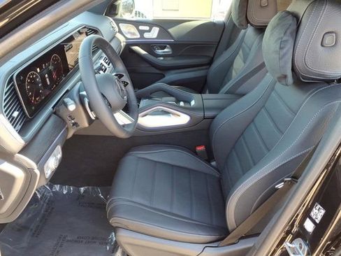 New 2026 Mercedes-Benz GLS 580 4MATIC image 13